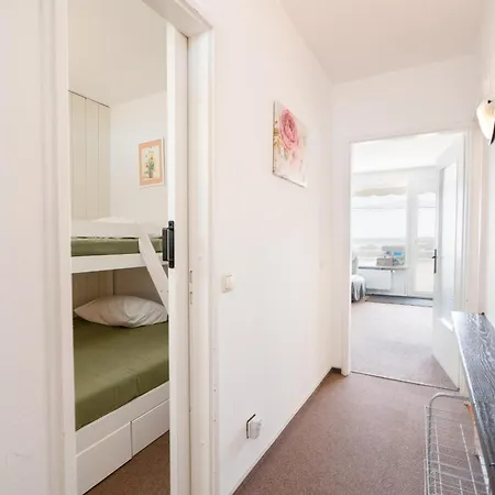 App 462 Apartment